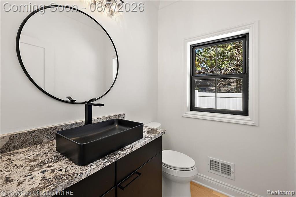 1935 Brookwood Avenue Property Photo 18