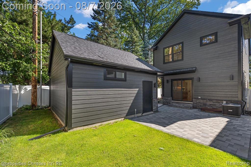 1935 Brookwood Avenue Property Photo 49