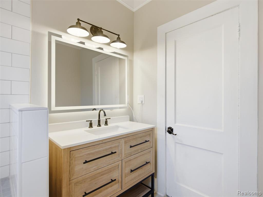 91 Oneida Street Property Photo 16