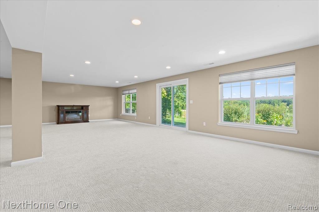 10083 Ridge Run Street Property Photo 10