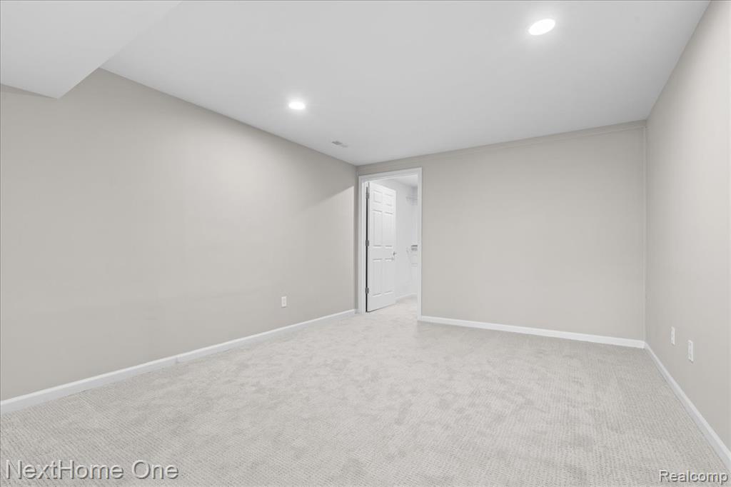 10083 Ridge Run Street Property Photo 21
