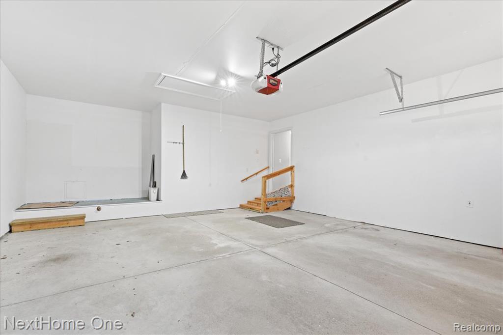 10083 Ridge Run Street Property Photo 28