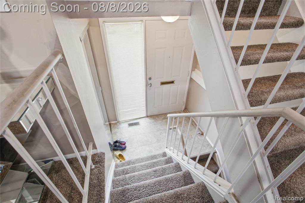 20350 Weybridge Street Property Photo 4