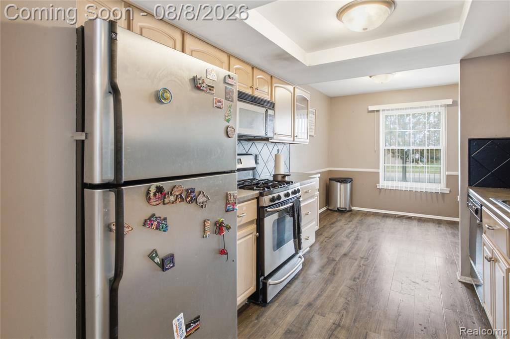 20350 Weybridge Street Property Photo 7