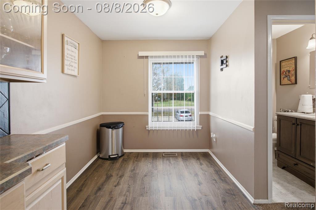 20350 Weybridge Street Property Photo 10
