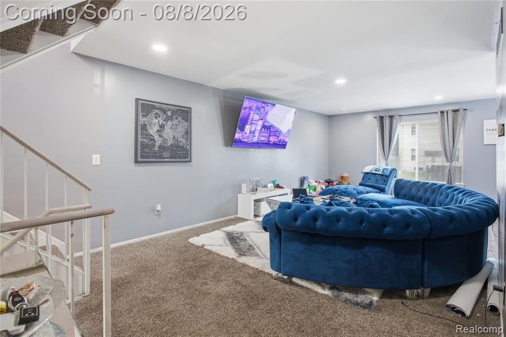 20350 Weybridge Street Property Photo 14