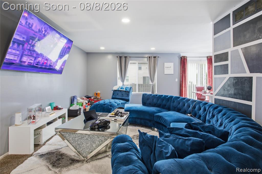 20350 Weybridge Street Property Photo 16