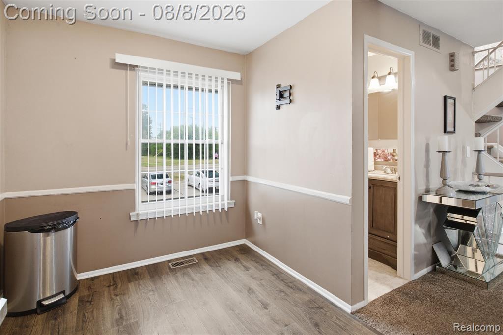 20350 Weybridge Street Property Photo 25