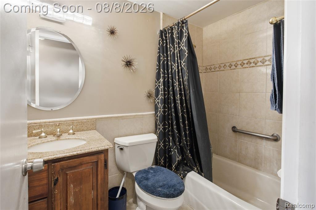 20350 Weybridge Street Property Photo 27