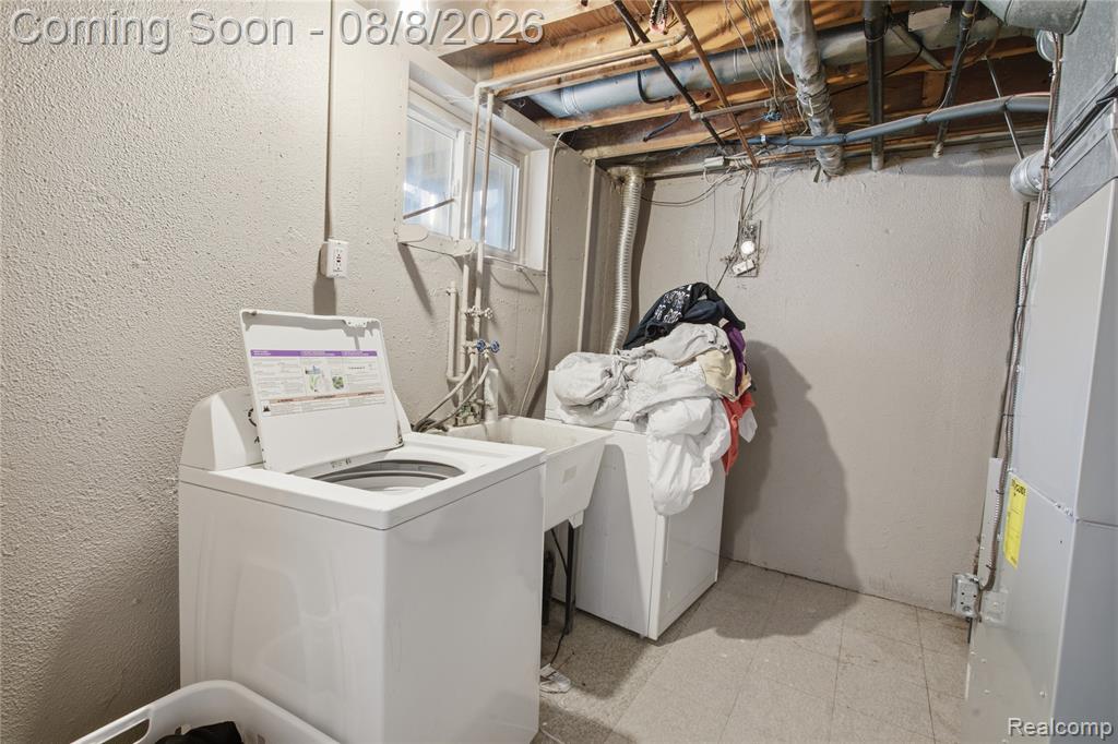 20350 Weybridge Street Property Photo 30