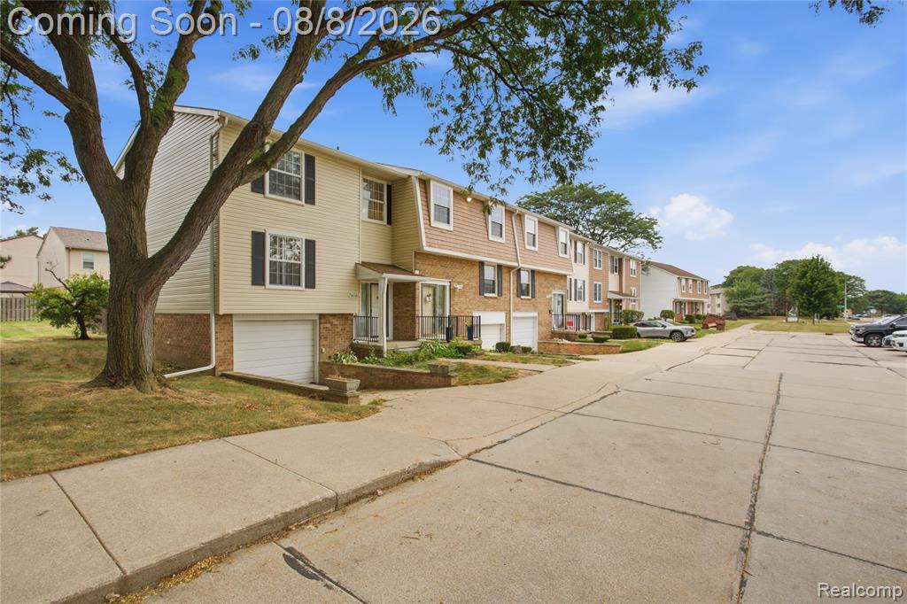 20350 Weybridge Street Property Photo 38