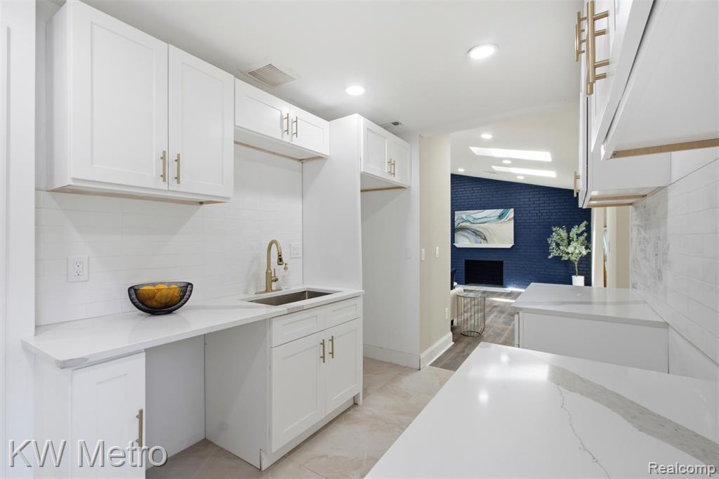 37860 Dardanella Street Property Photo 10