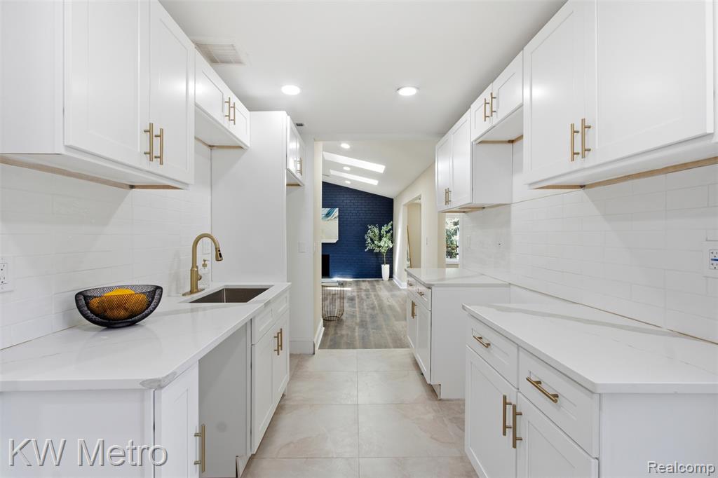 37860 Dardanella Street Property Photo 11