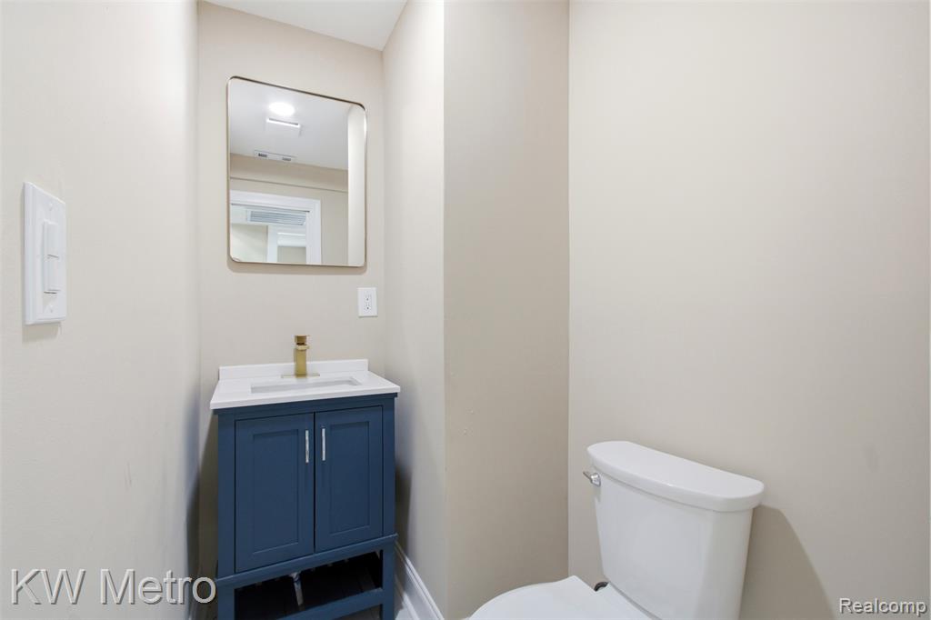 37860 Dardanella Street Property Photo 13