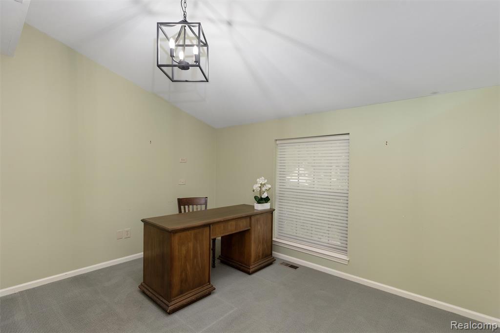 2937 Waterloo Drive Property Photo 13