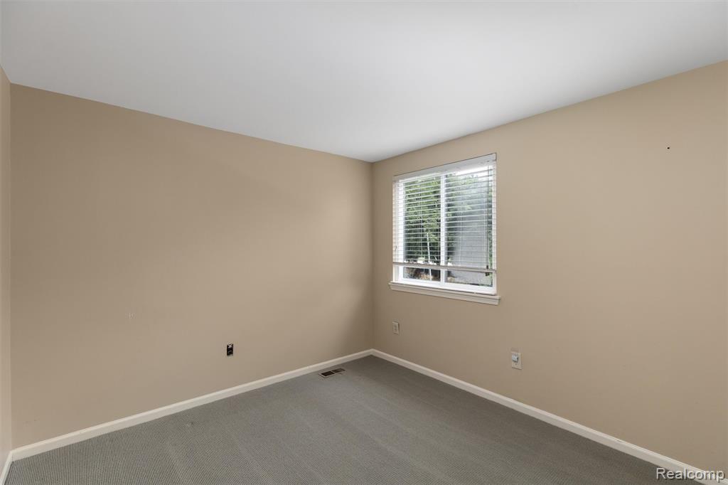 2937 Waterloo Drive Property Photo 18