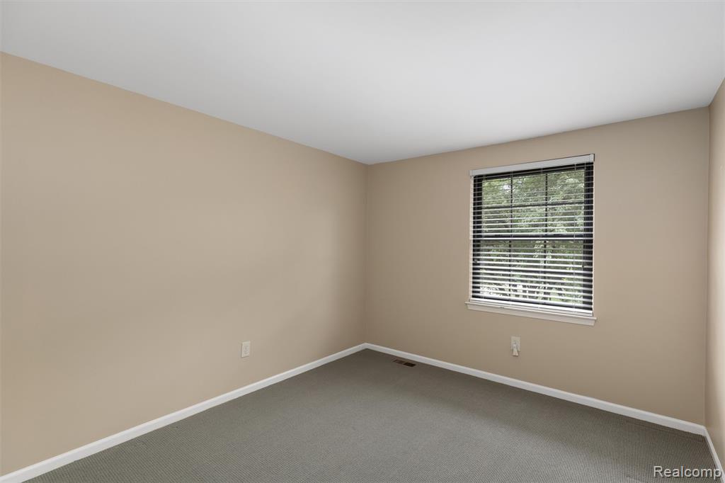 2937 Waterloo Drive Property Photo 19