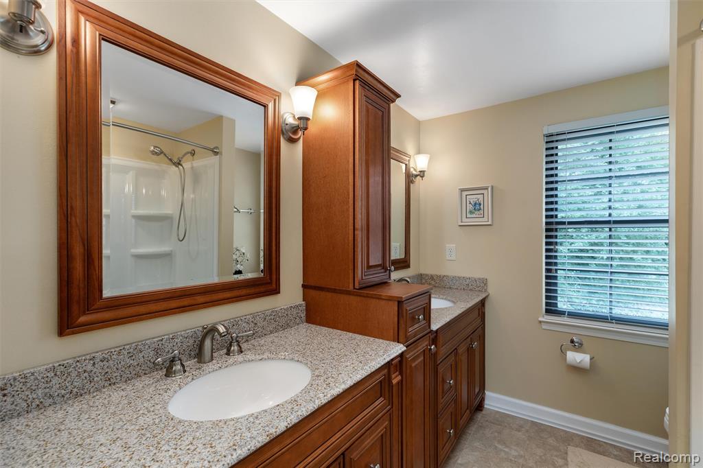 2937 Waterloo Drive Property Photo 20
