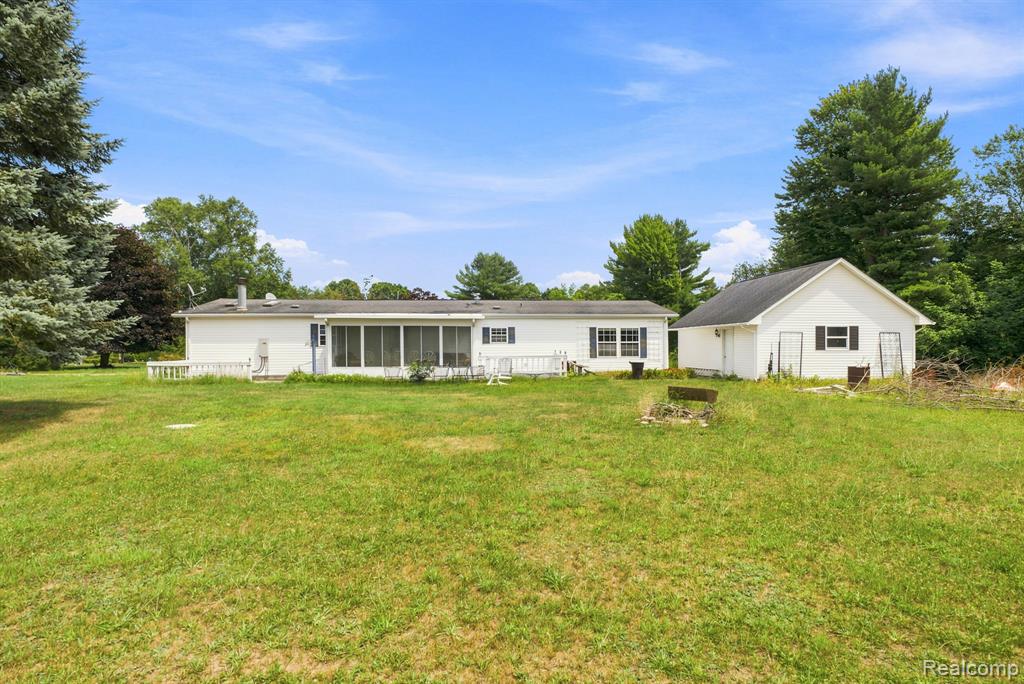 2390 Lakeshore Road Property Photo 34
