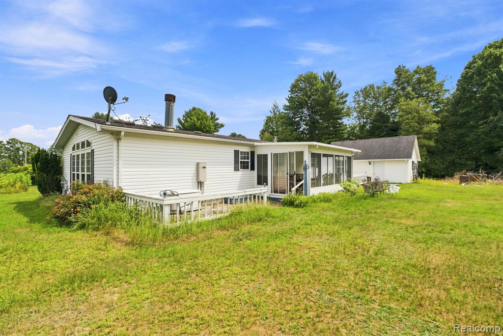 2390 Lakeshore Road Property Photo 35