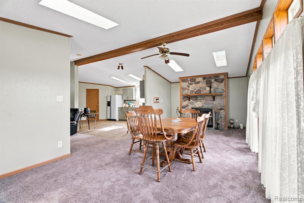 2390 Lakeshore Road Property Photo 55