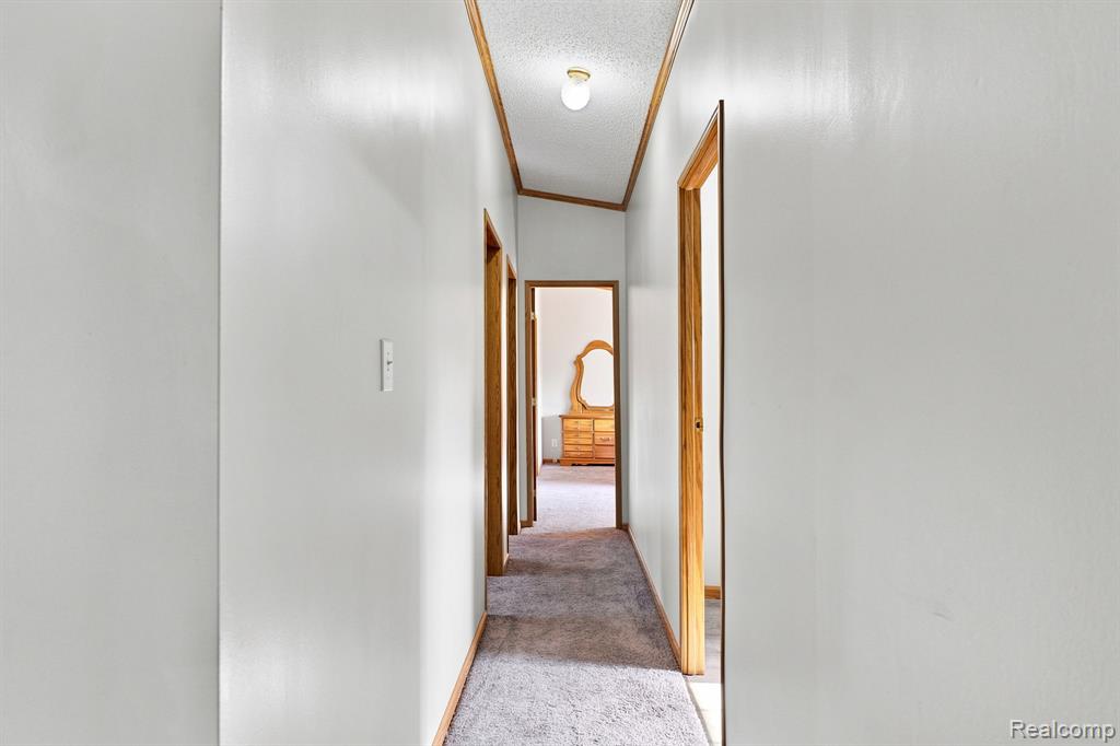 2390 Lakeshore Road Property Photo 64