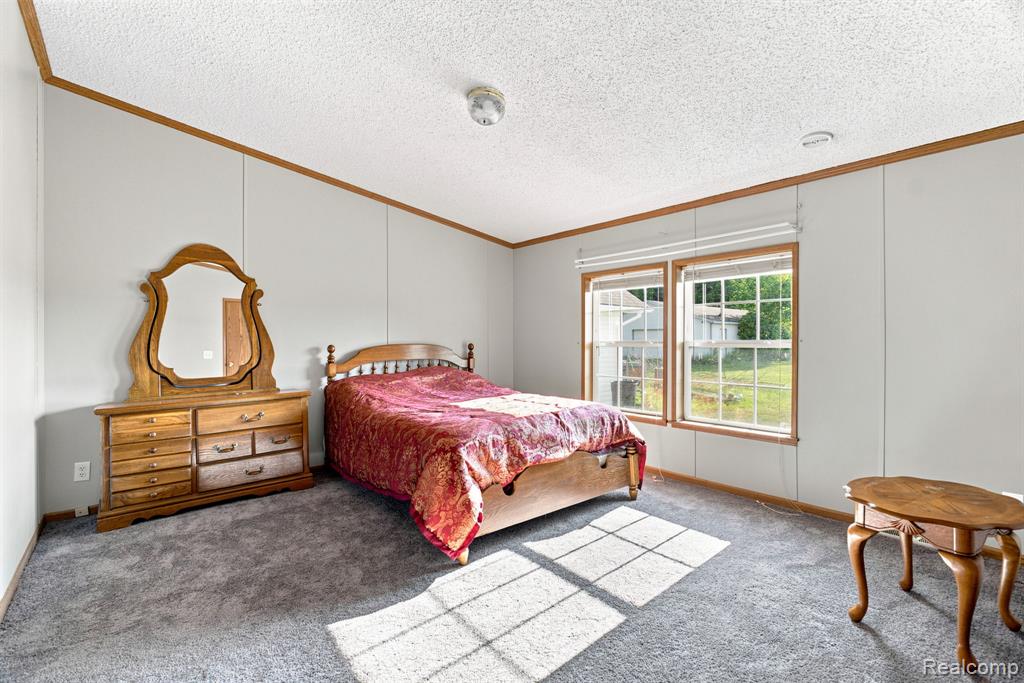 2390 Lakeshore Road Property Photo 65