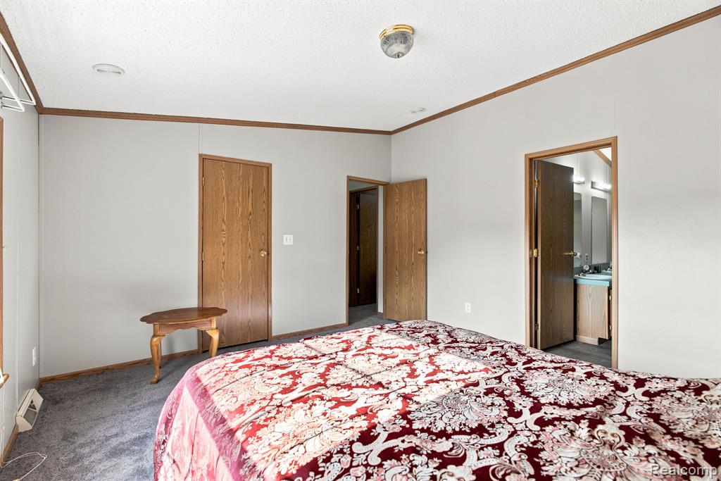 2390 Lakeshore Road Property Photo 66