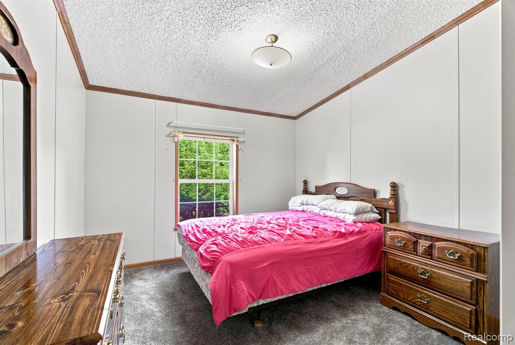 2390 Lakeshore Road Property Photo 69
