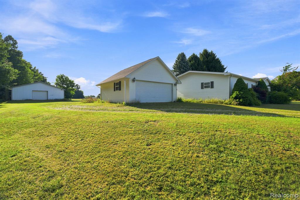 2390 Lakeshore Road Property Photo 78