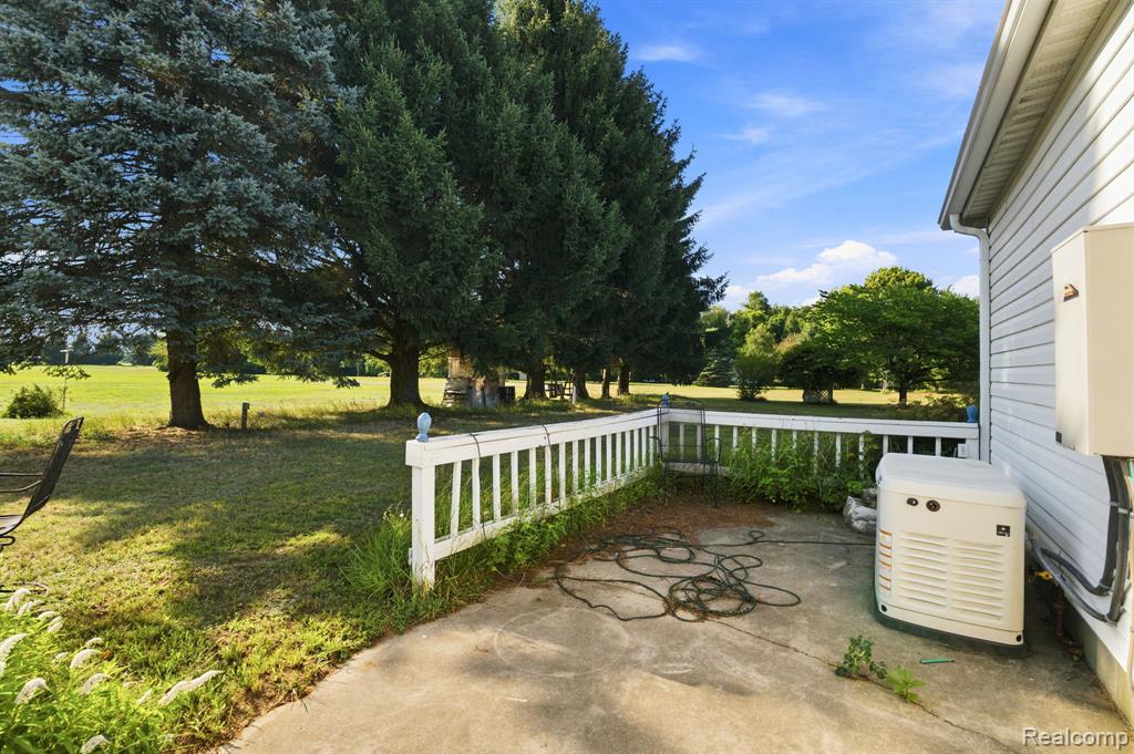 2390 Lakeshore Road Property Photo 81