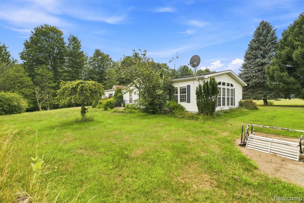2390 Lakeshore Road Property Photo 95