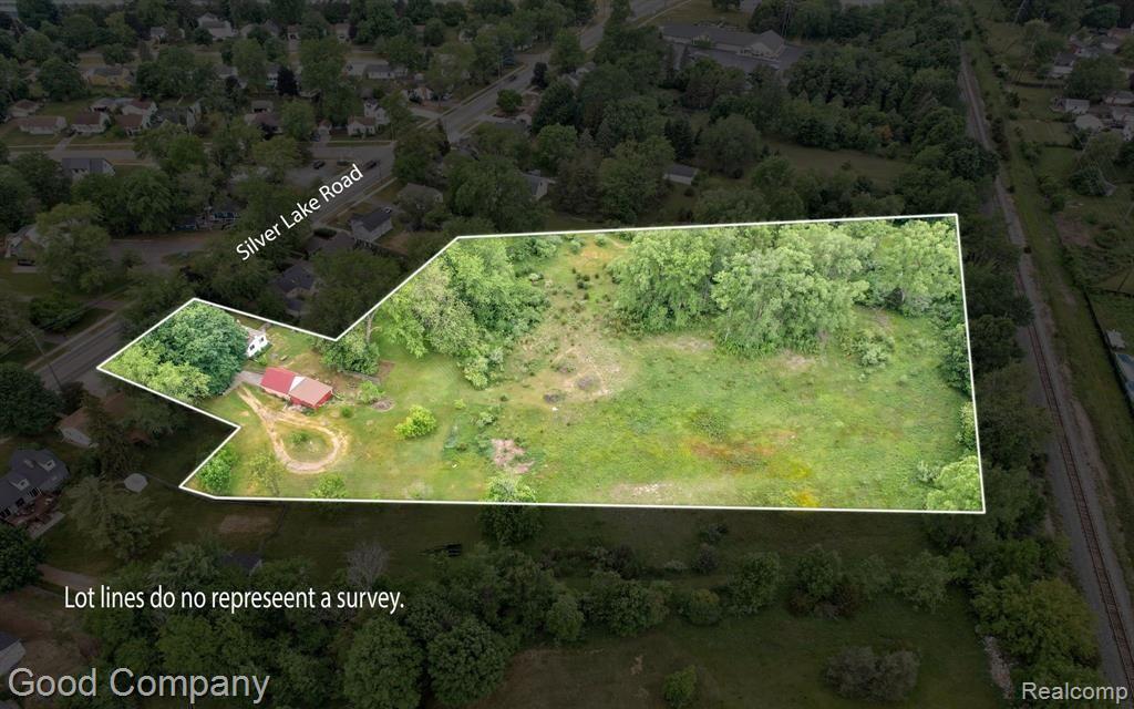 836 W Silver Lake Road Property Photo 4