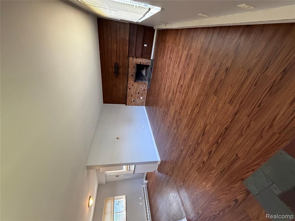 17415 Addison Street Property Photo 2