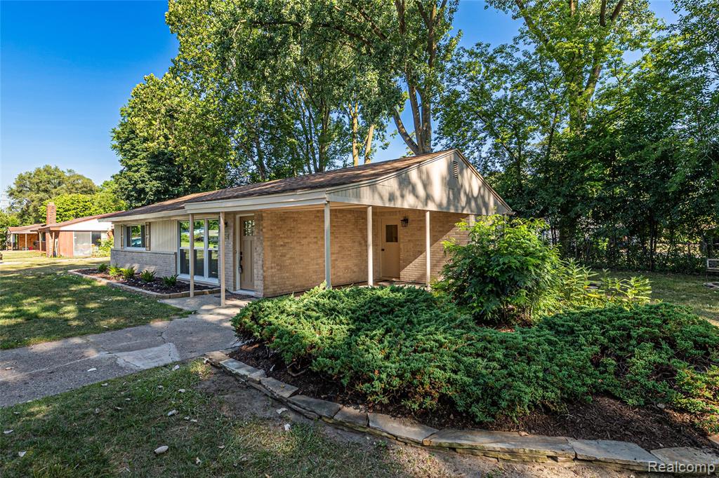 2642 Littletell Avenue Property Photo 5