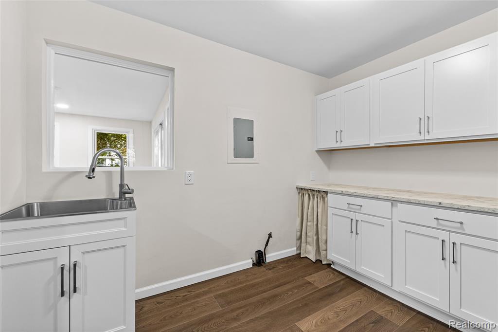 2642 Littletell Avenue Property Photo 16
