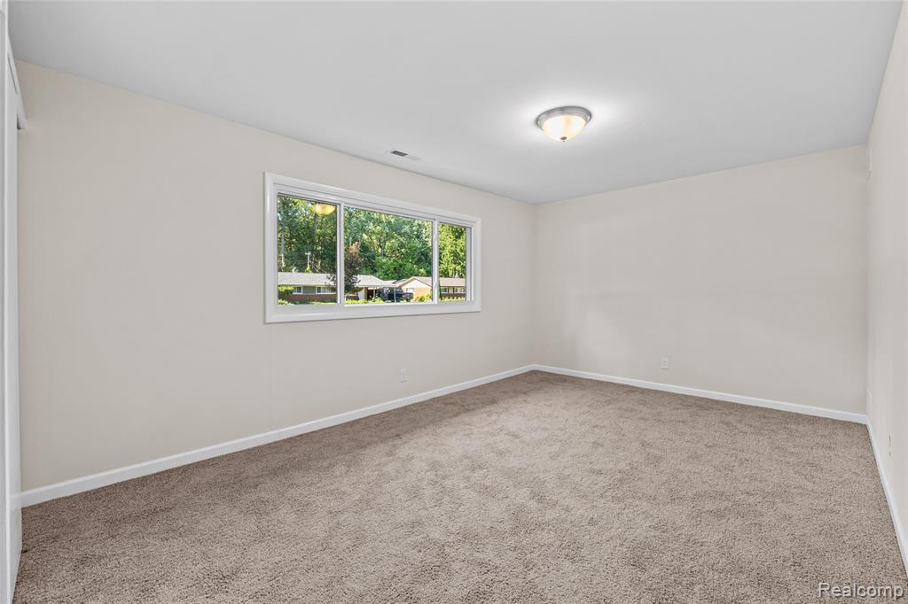 2642 Littletell Avenue Property Photo 22