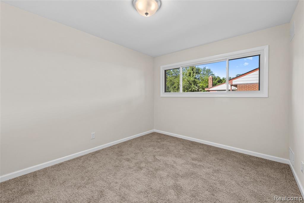 2642 Littletell Avenue Property Photo 24