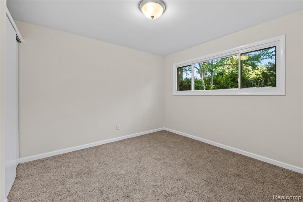 2642 Littletell Avenue Property Photo 27