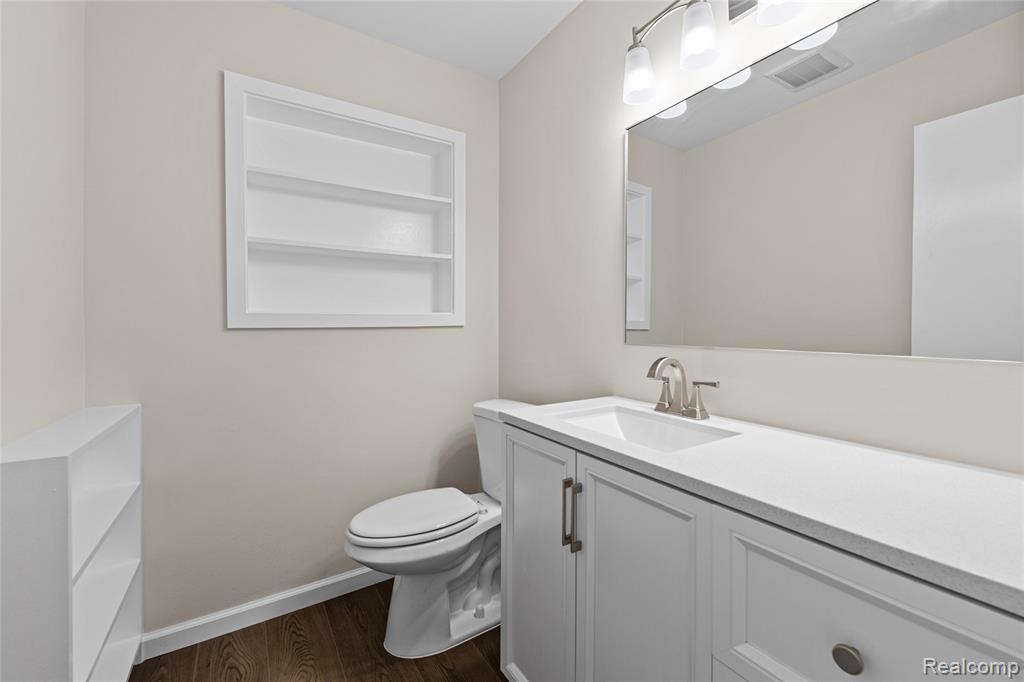 2642 Littletell Avenue Property Photo 29