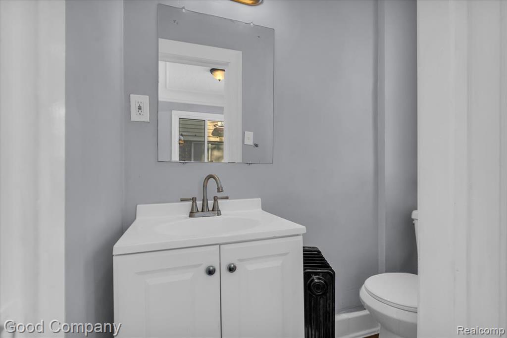 16149 Wisconsin Street Property Photo 9