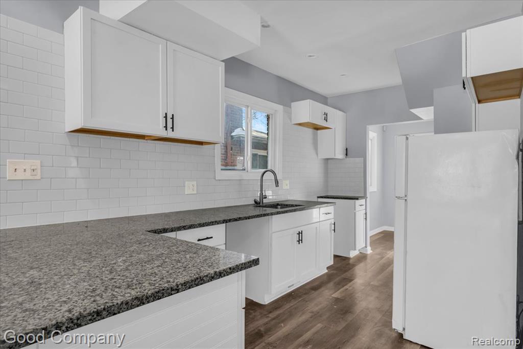 16149 Wisconsin Street Property Photo 10