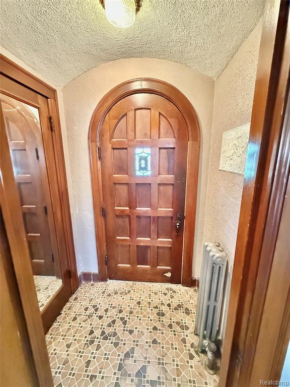 1305 Bedford Road Property Photo 3