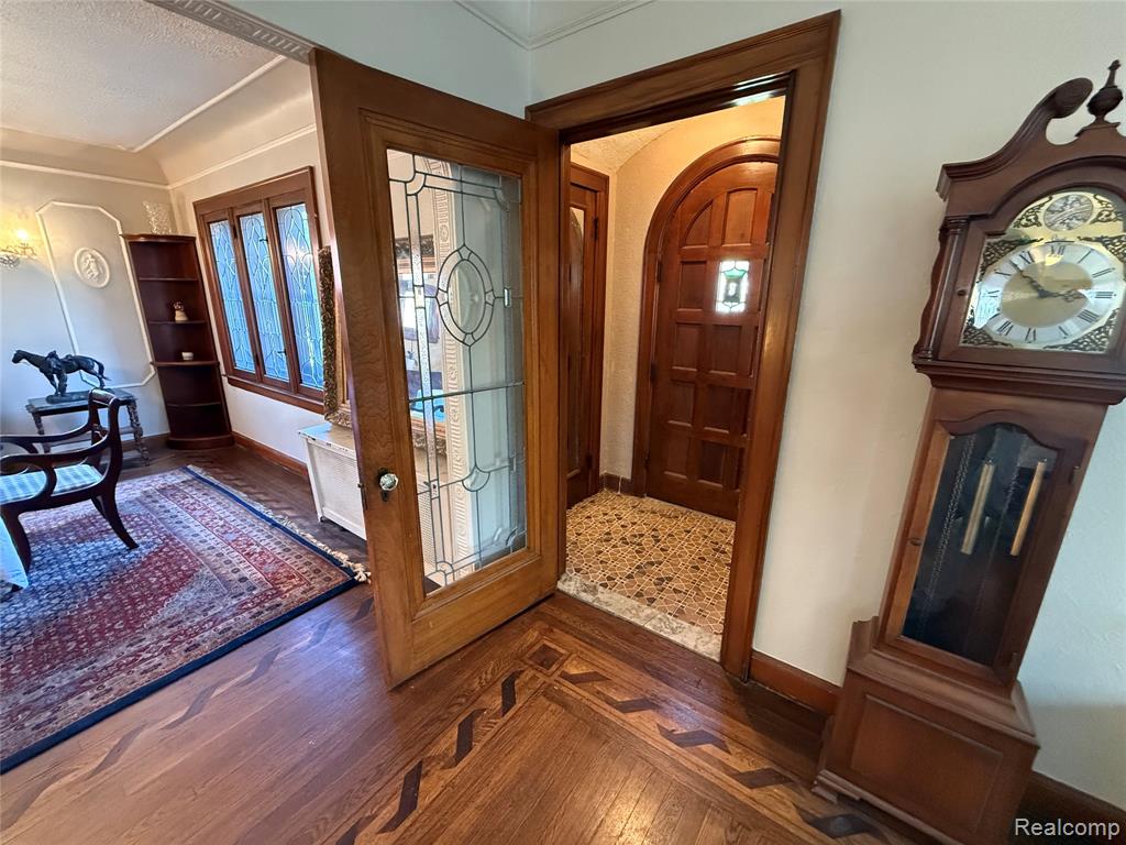 1305 Bedford Road Property Photo 4