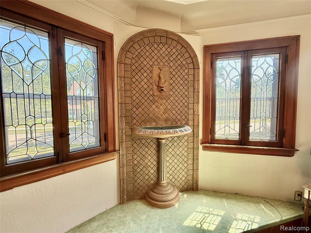 1305 Bedford Road Property Photo 11