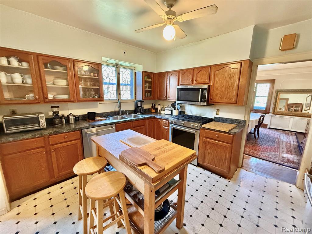 1305 Bedford Road Property Photo 12