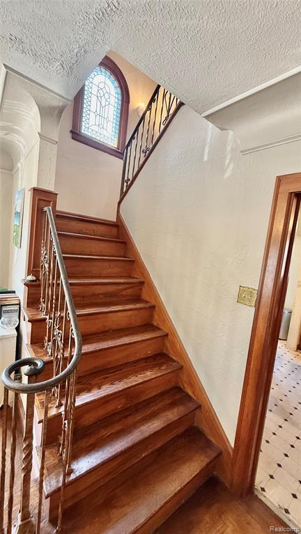 1305 Bedford Road Property Photo 17