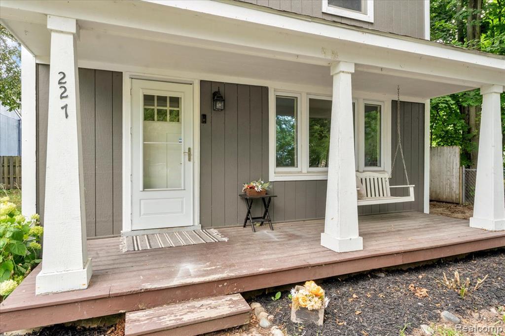 227 Schick Drive Property Photo 4