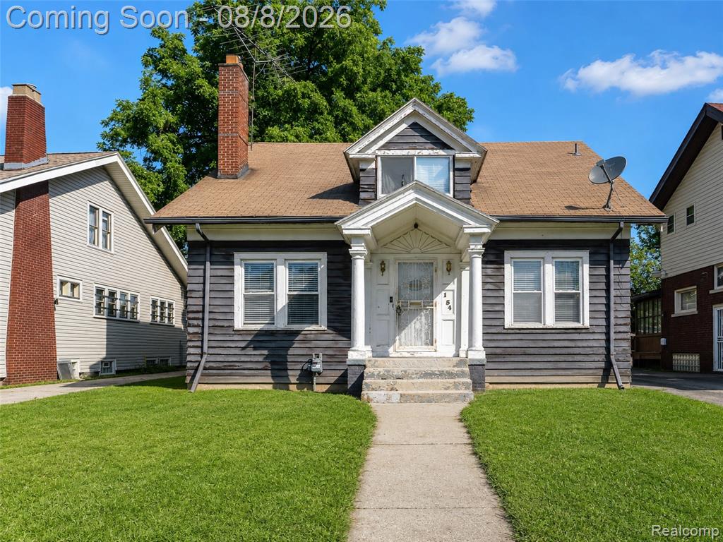 154 Moss Street Property Photo 1