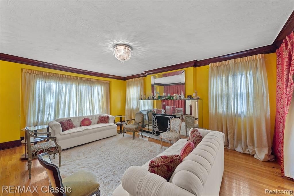 2676 W W. Grand Blvd. Boulevard Property Photo 21